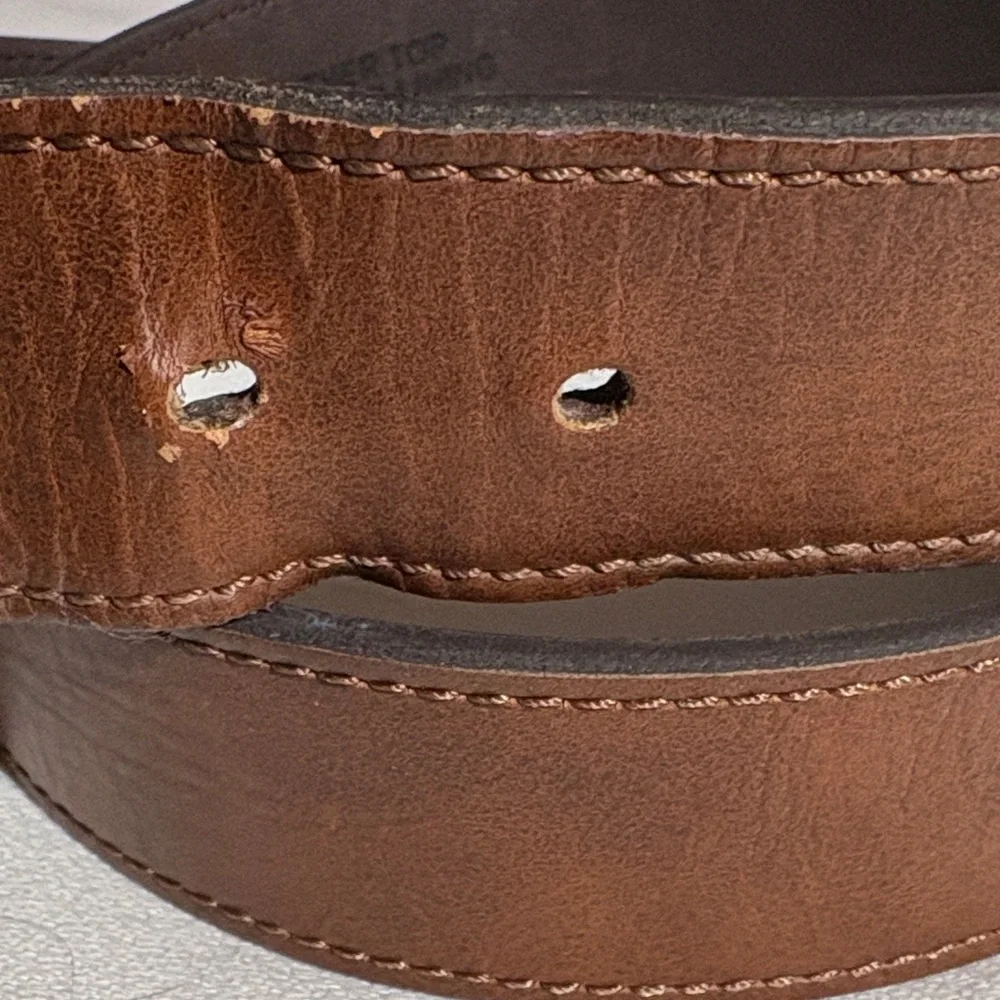 Levi's Tan Leather Mens Belt with Silver Buckle Size XL 42-44